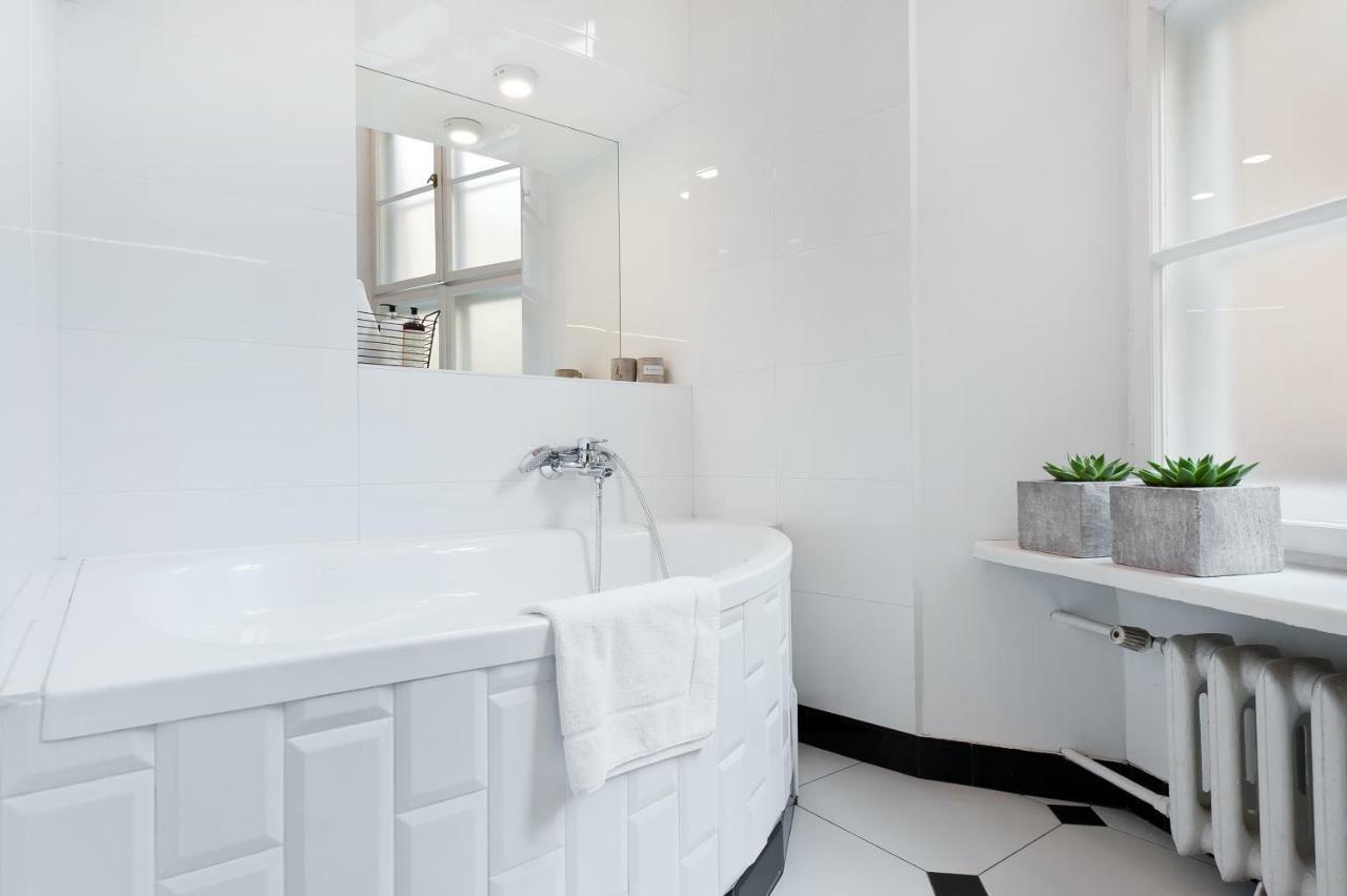 Square Apartment - Loftaffair Krakow Bagian luar foto