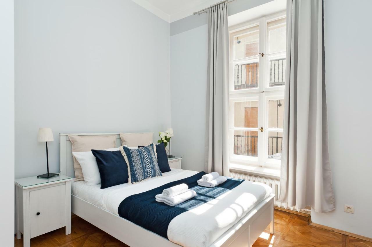 Square Apartment - Loftaffair Krakow Bagian luar foto